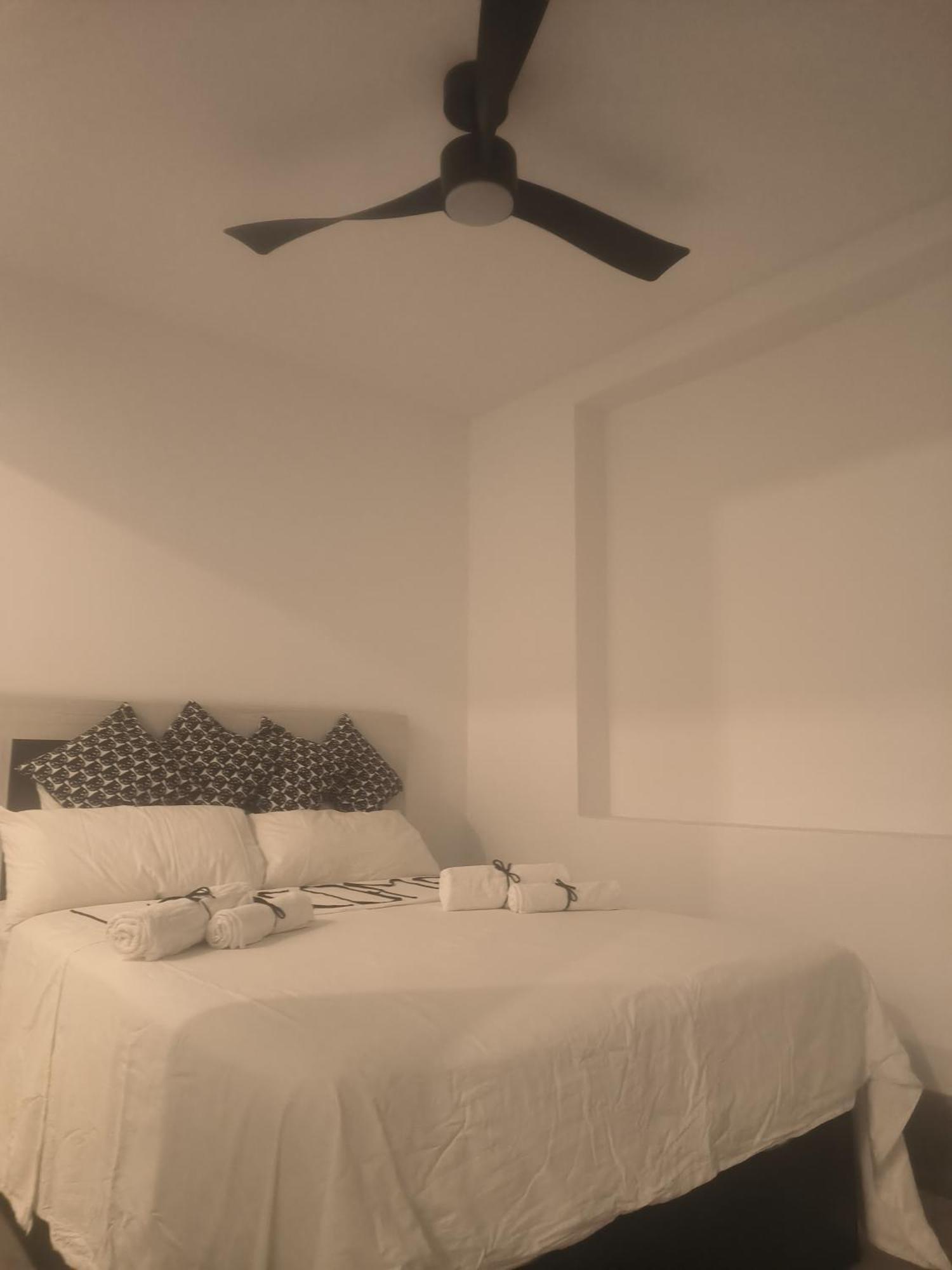 Pinar Suites Habitaciones Torremolinos Exteriör bild