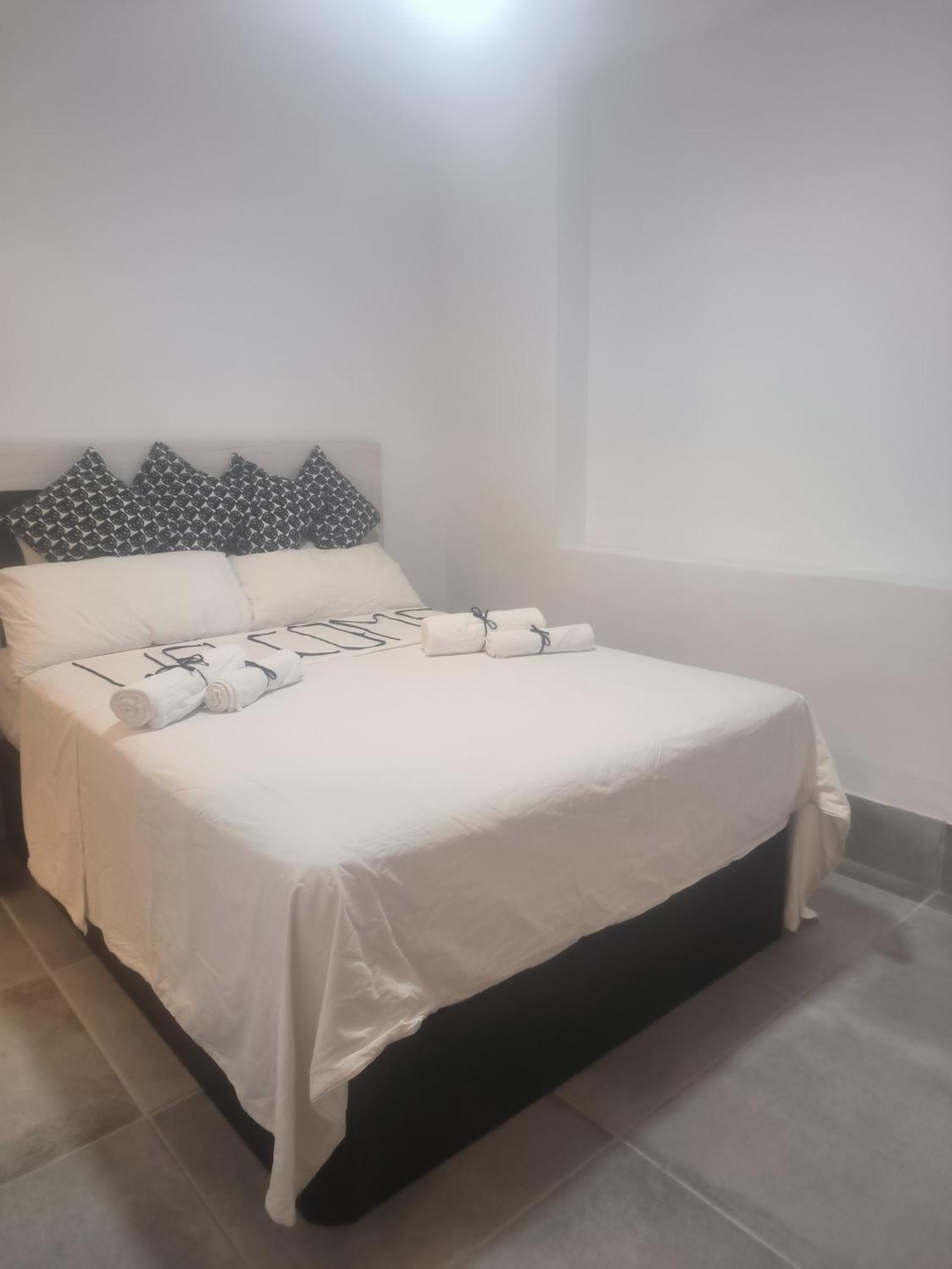 Pinar Suites Habitaciones Torremolinos Exteriör bild