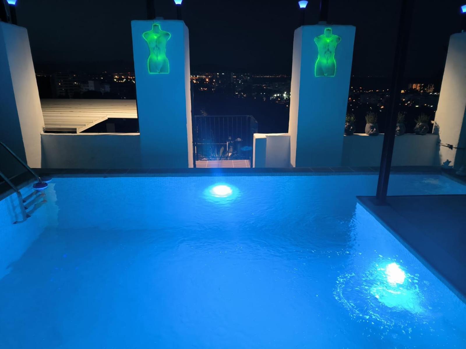 Pinar Suites Habitaciones Torremolinos Exteriör bild