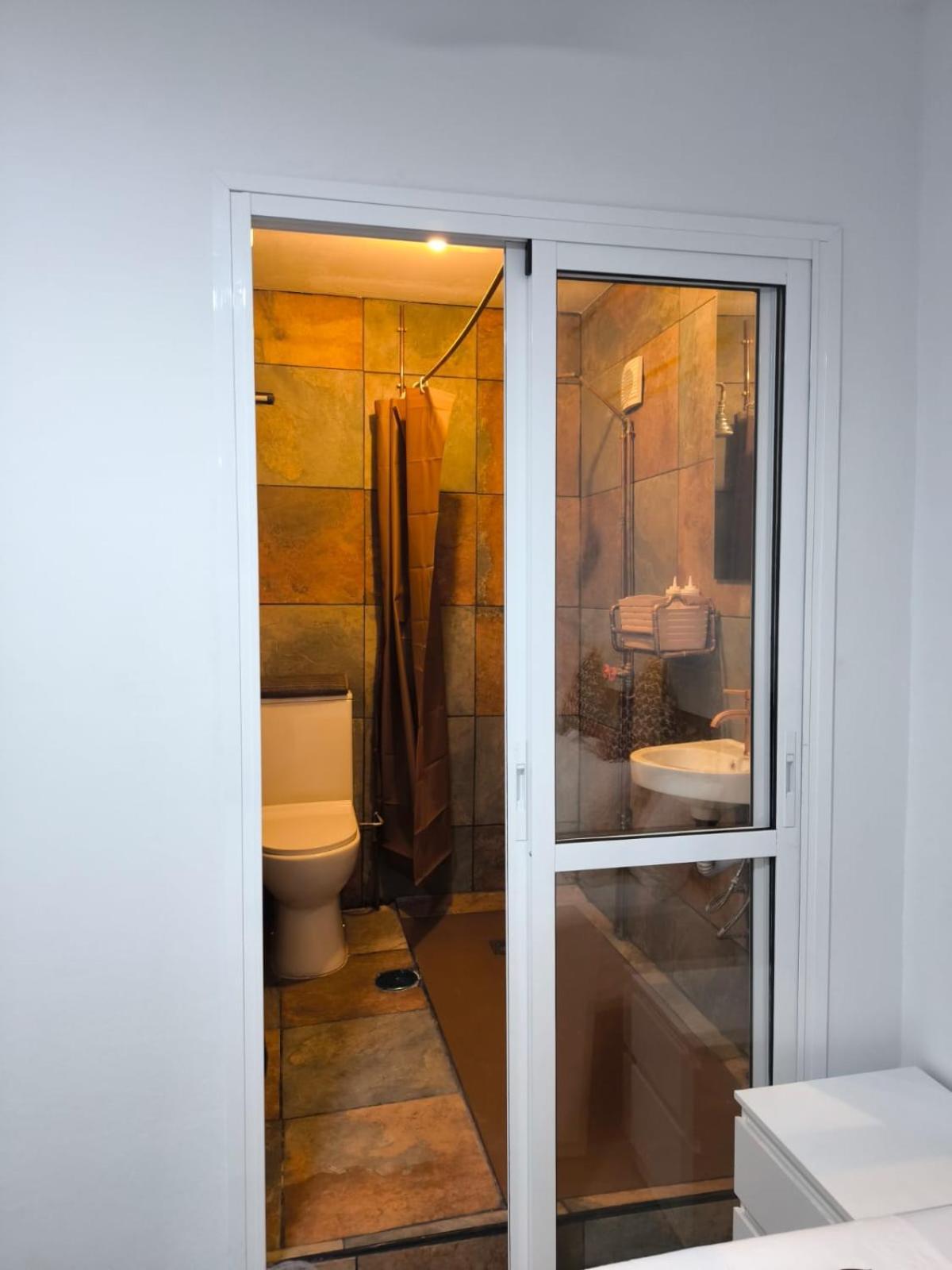 Pinar Suites Habitaciones Torremolinos Rum bild